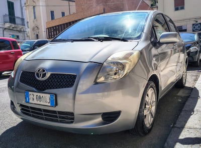 Toyota Yaris 1.3i 16V cat Sol '03 usata
