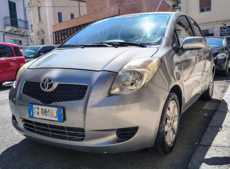 Toyota Yaris 1.3i 16V cat Sol '03