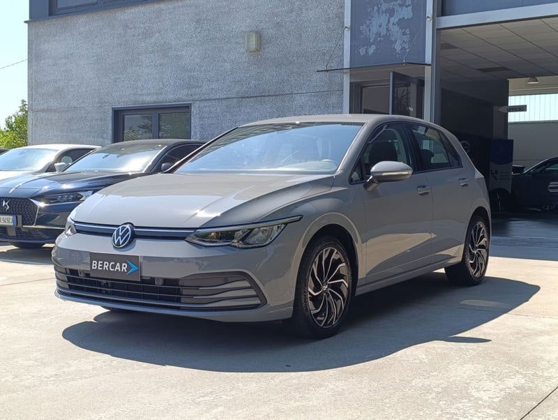 Volkswagen Golf 1.0 eTSI EVO DSG Life