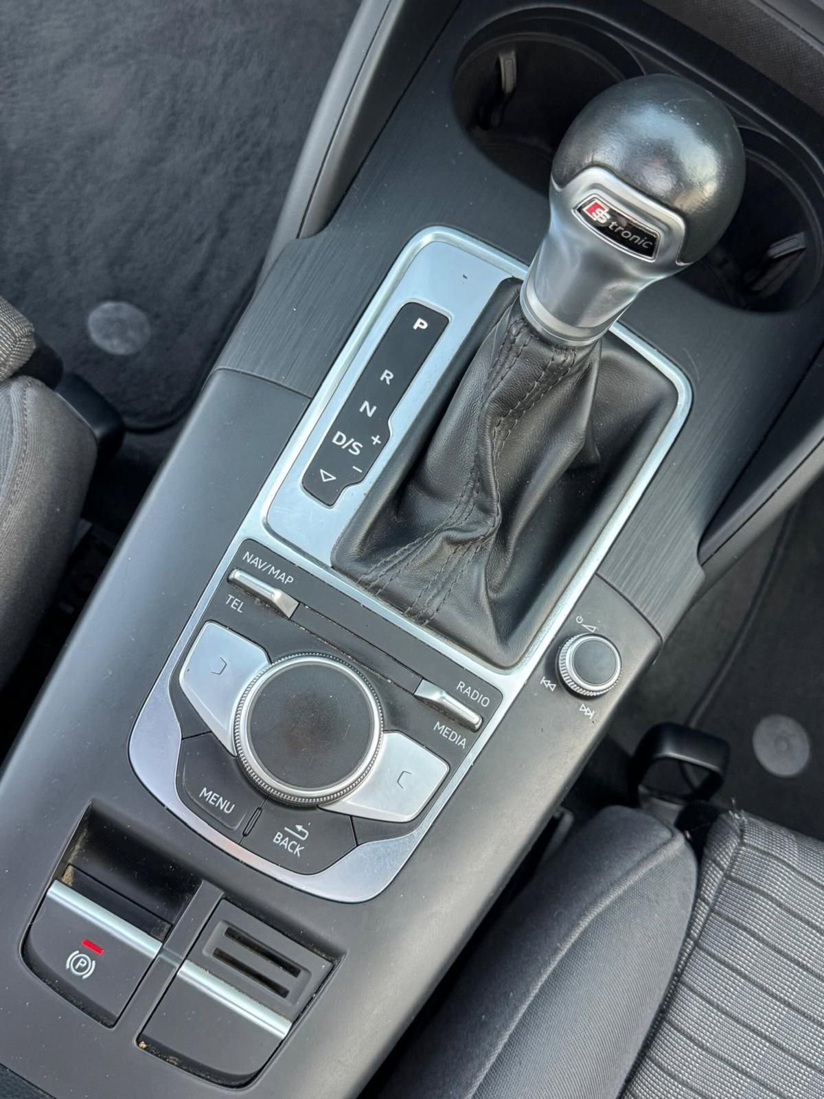 Audi A3 Sportback 40 TDI quattro S tronic Sport (15)