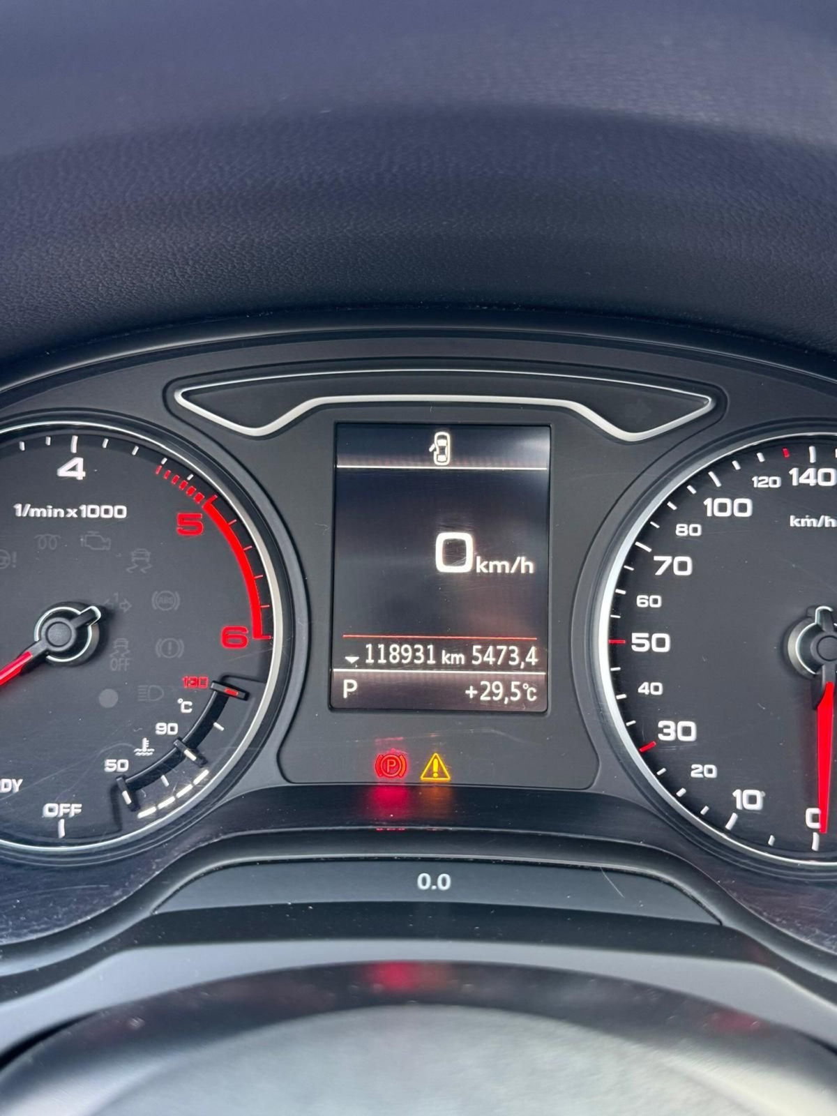 Audi A3 Sportback 40 TDI quattro S tronic Sport (9)