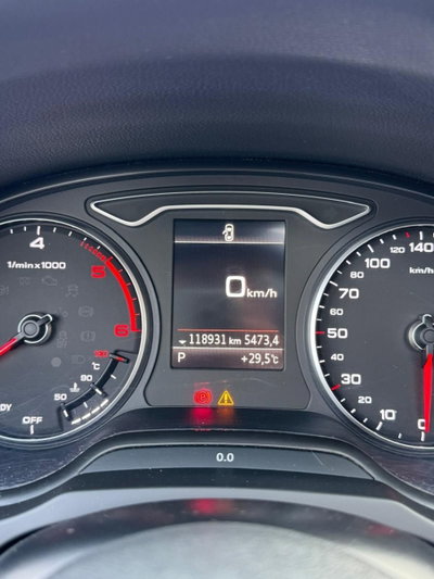 Audi A3 Sportback 40 TDI quattro S tronic Sport (9)