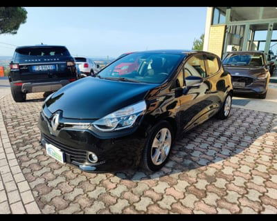 Renault Clio 1.2 75CV 5 porte Costume National usata