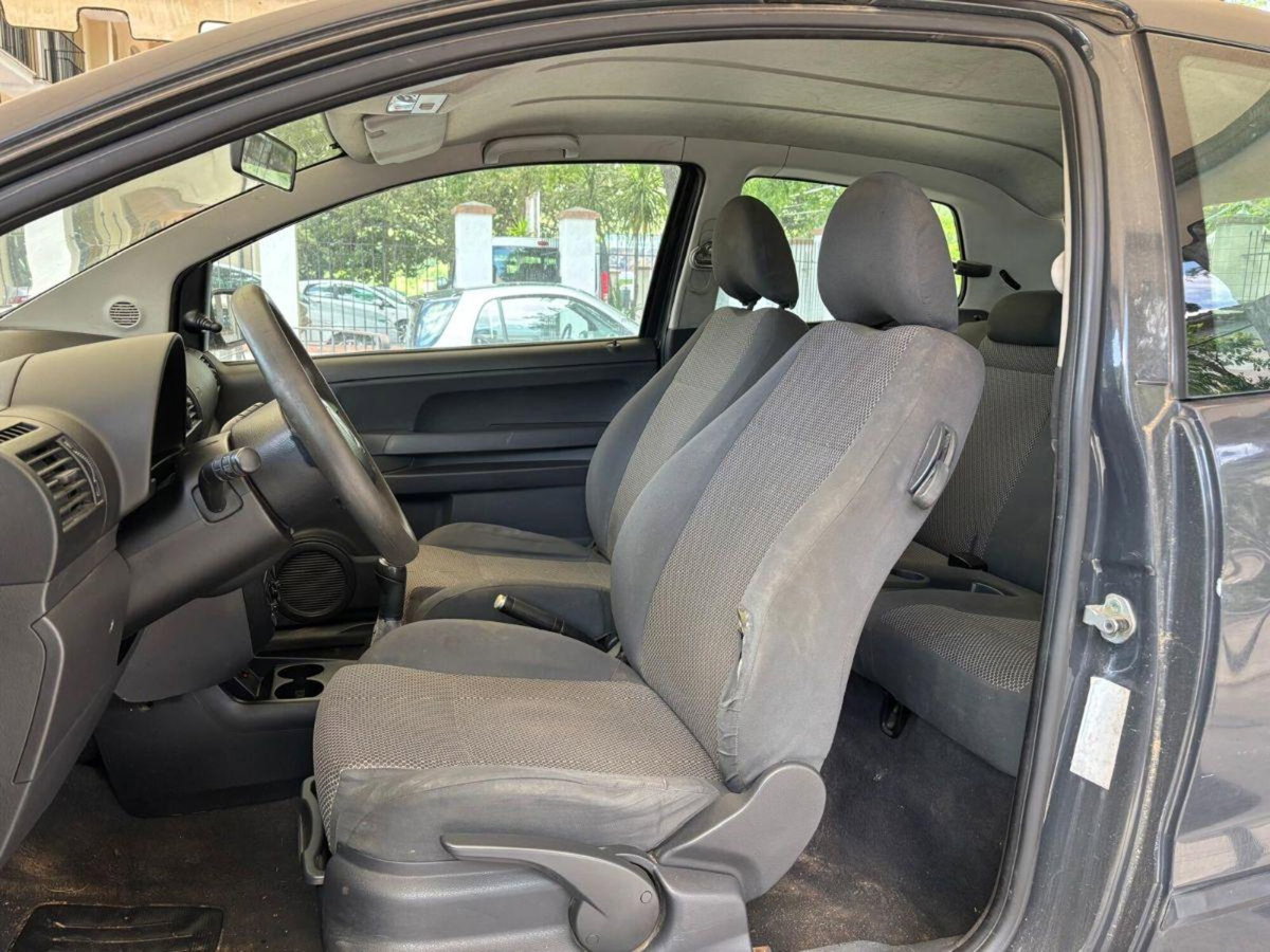 Volkswagen Fox 1.2 (6)