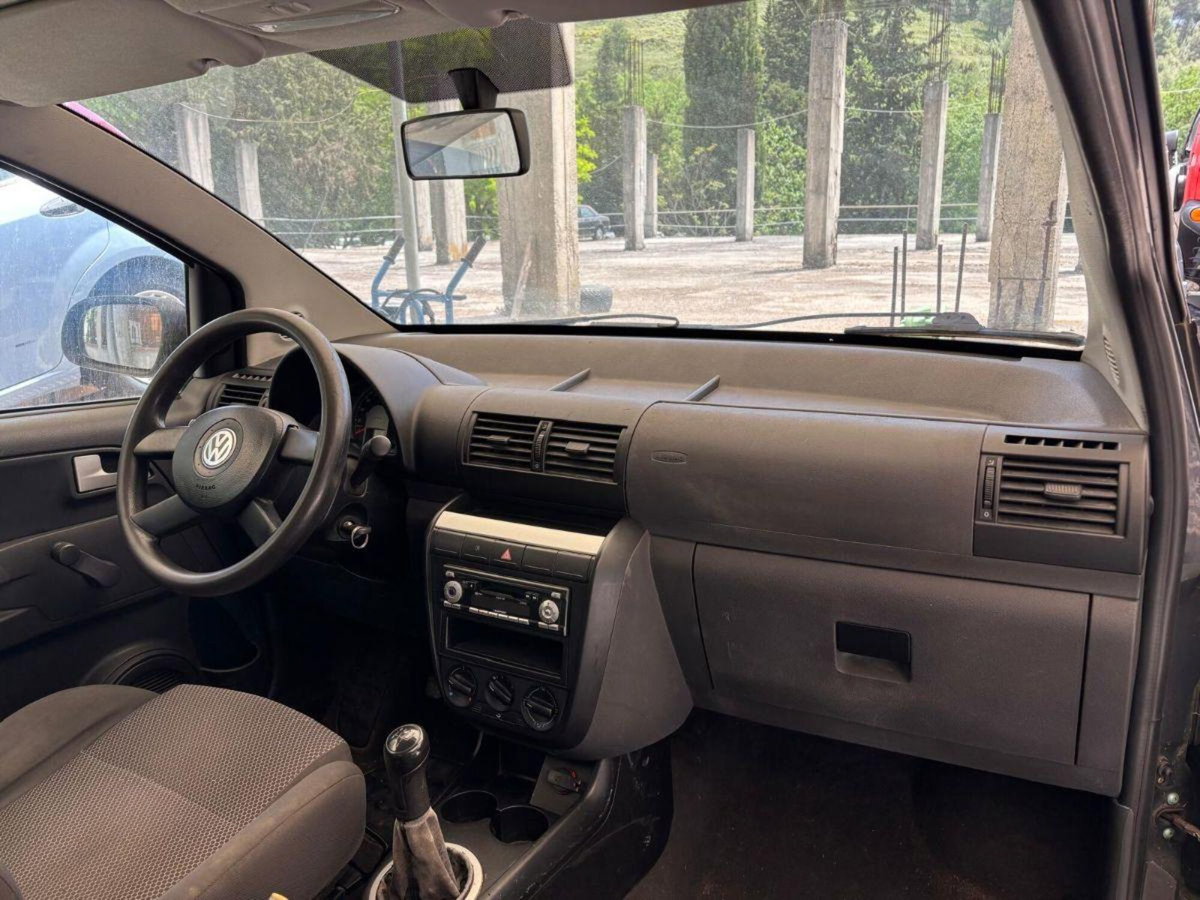 Volkswagen Fox 1.2 (8)