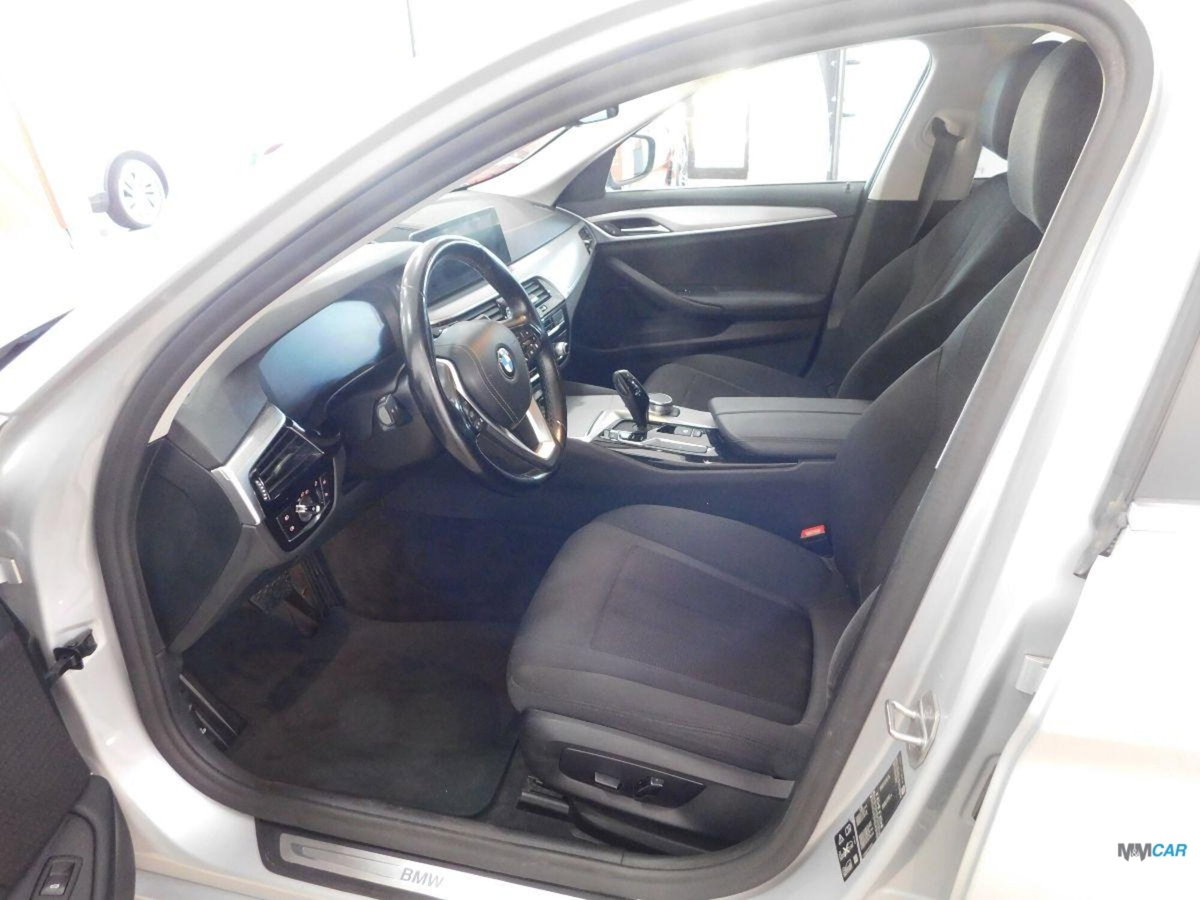 BMW Serie 5 Touring 520d xDrive  Business aut. (12)