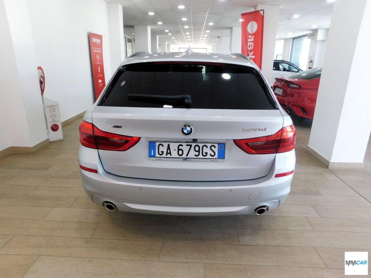 BMW Serie 5 Touring 520d xDrive  Business aut. (5)
