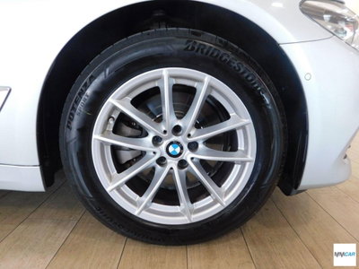 BMW Serie 5 Touring 520d xDrive  Business aut. (7)