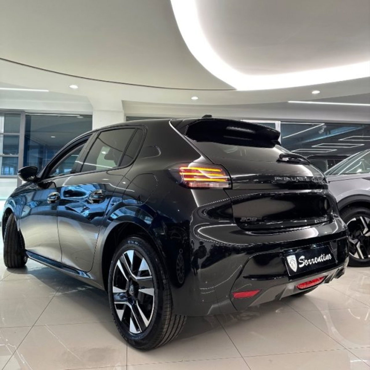 Peugeot 208 1.2 puretech Active s&s 100cv (6)