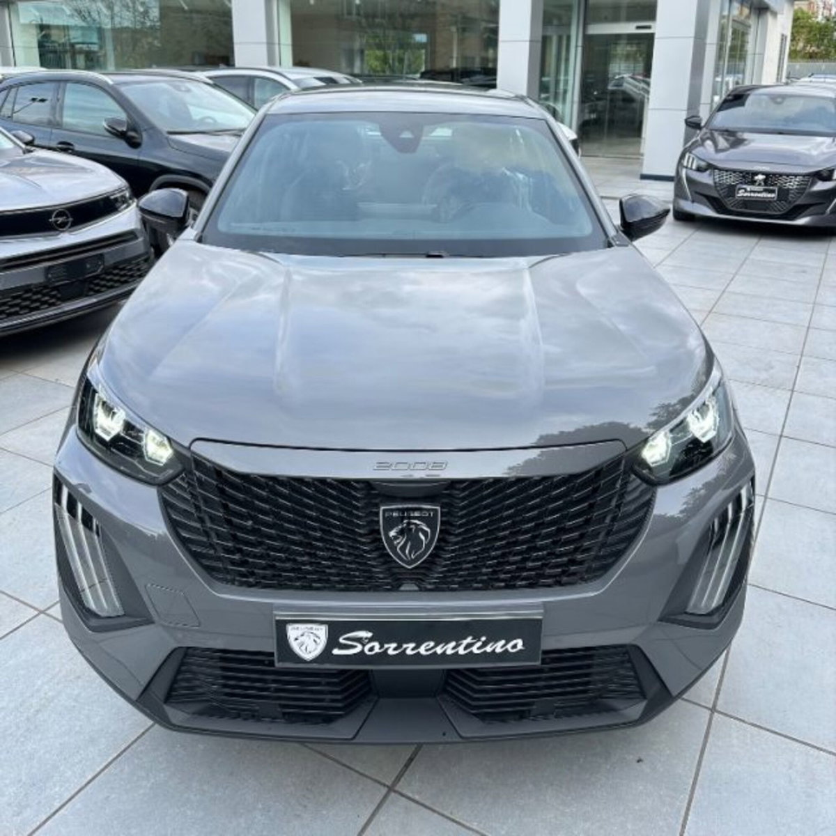 Peugeot 2008 1.2 puretech Style s&s 100cv (2)