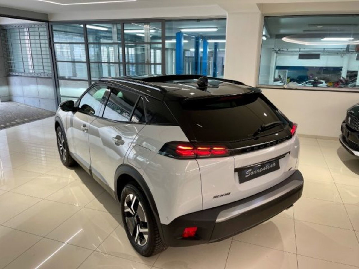 Peugeot 2008 50 kWh GT (10)