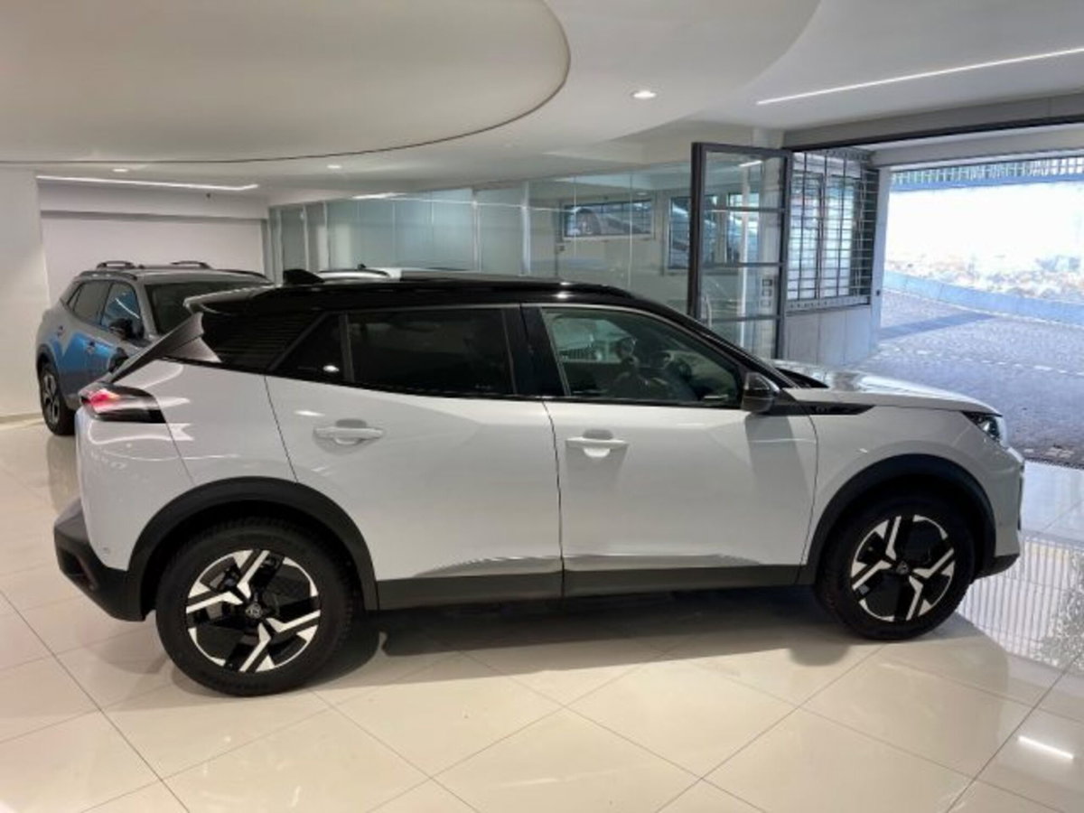 Peugeot 2008 50 kWh GT (8)