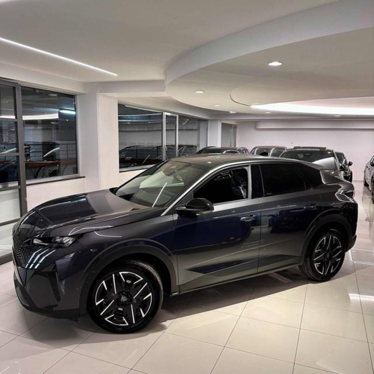 Peugeot 3008 1.2 hybrid Allure Business 145cv e-dcs6 (9)
