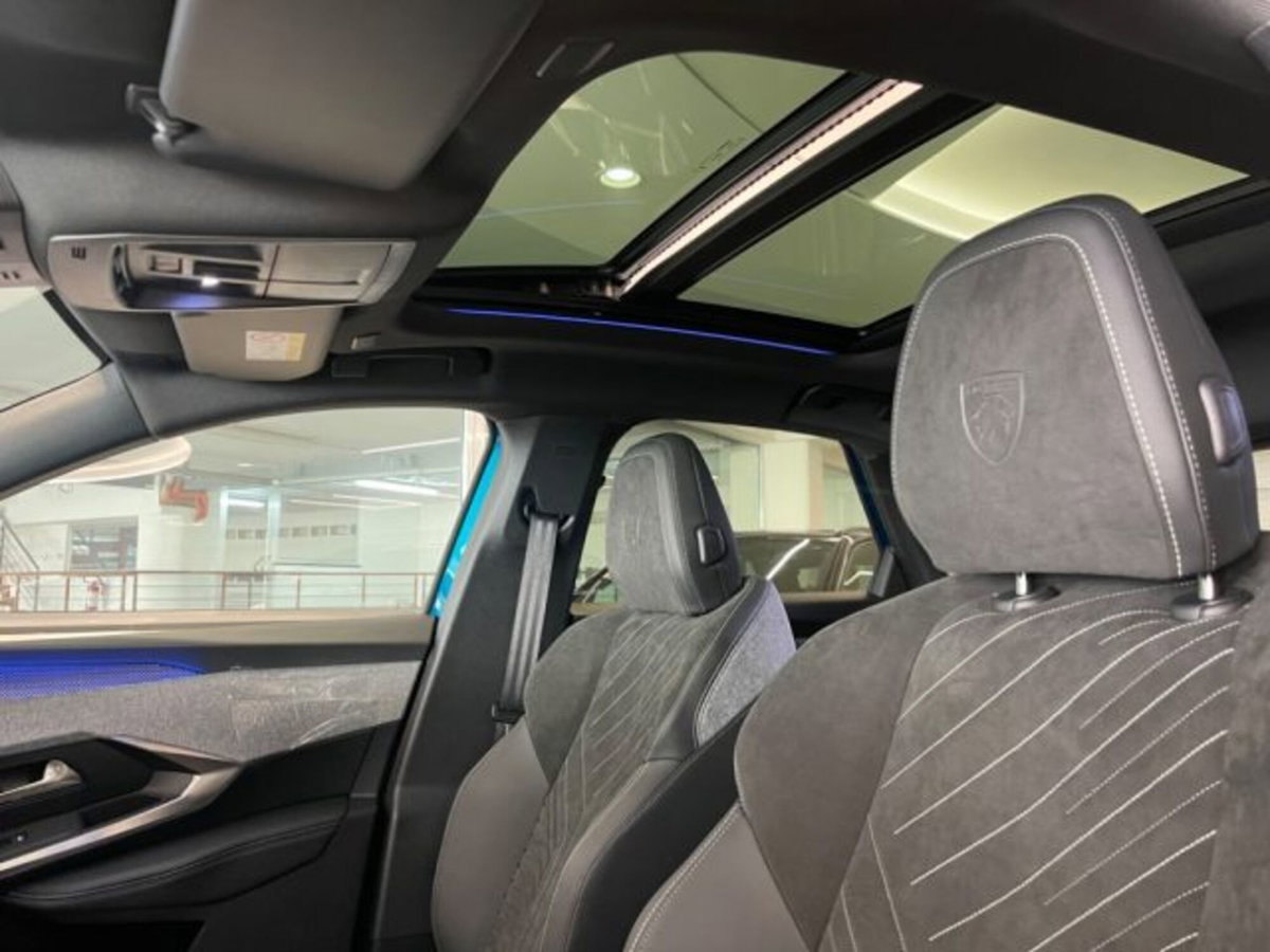 Peugeot 3008 1.2 hybrid GT Exclusive 145cv e-dcs6 (16)