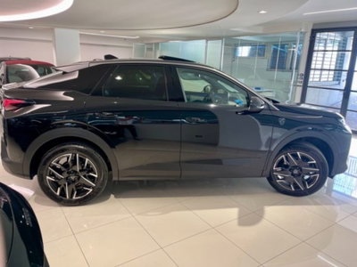 Peugeot 3008 1.2 hybrid GT 145cv e-dcs6 (9)