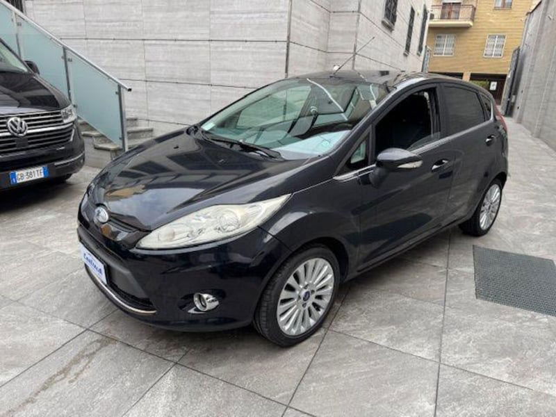 Ford Fiesta 1.4 TDCi 68CV 5 porte Titanium