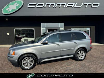 Volvo XC90 2.4 D5 185 CV AWD Momentum usata
