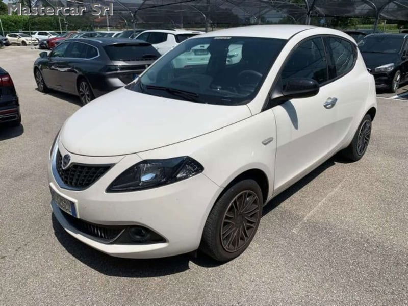 Lancia Ypsilon 1.0 FireFly 5 porte S&S Hybrid Gold Plus