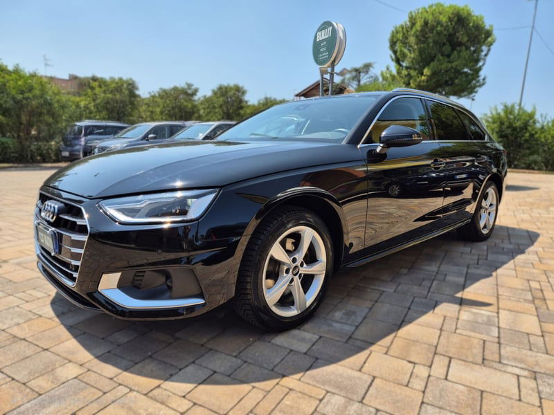 Audi A4 Avant 30 TDI/136 CV S tronic Business Advanced