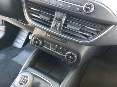 Ford Focus Station Wagon 1.5 EcoBlue 120 CV automatico SW Business (15)