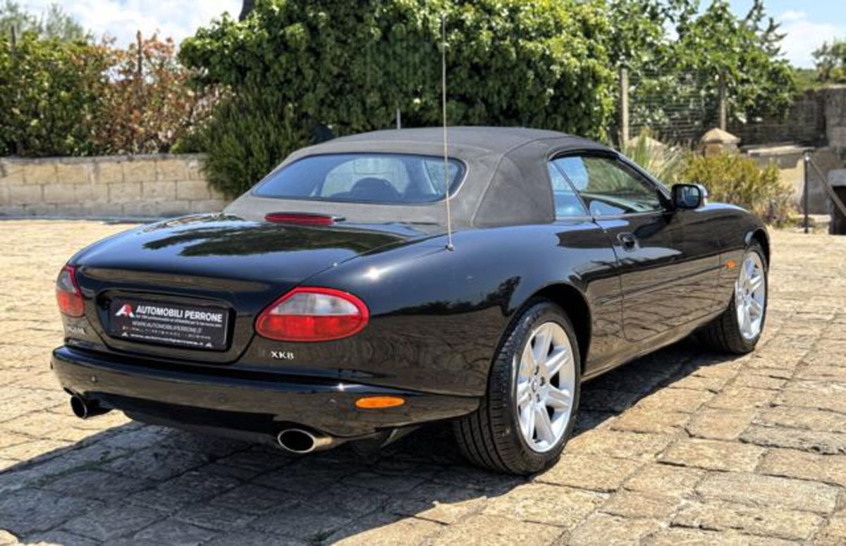 Jaguar XK8 4.0 Convertibile (13)