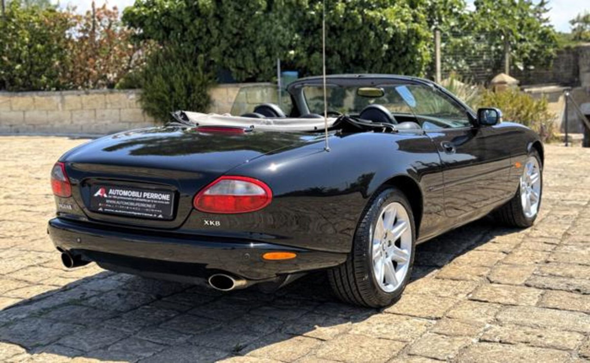 Jaguar XK8 4.0 Convertibile (14)