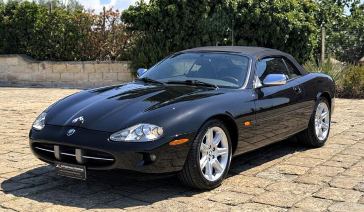 Jaguar XK8 4.0 Convertibile (16)