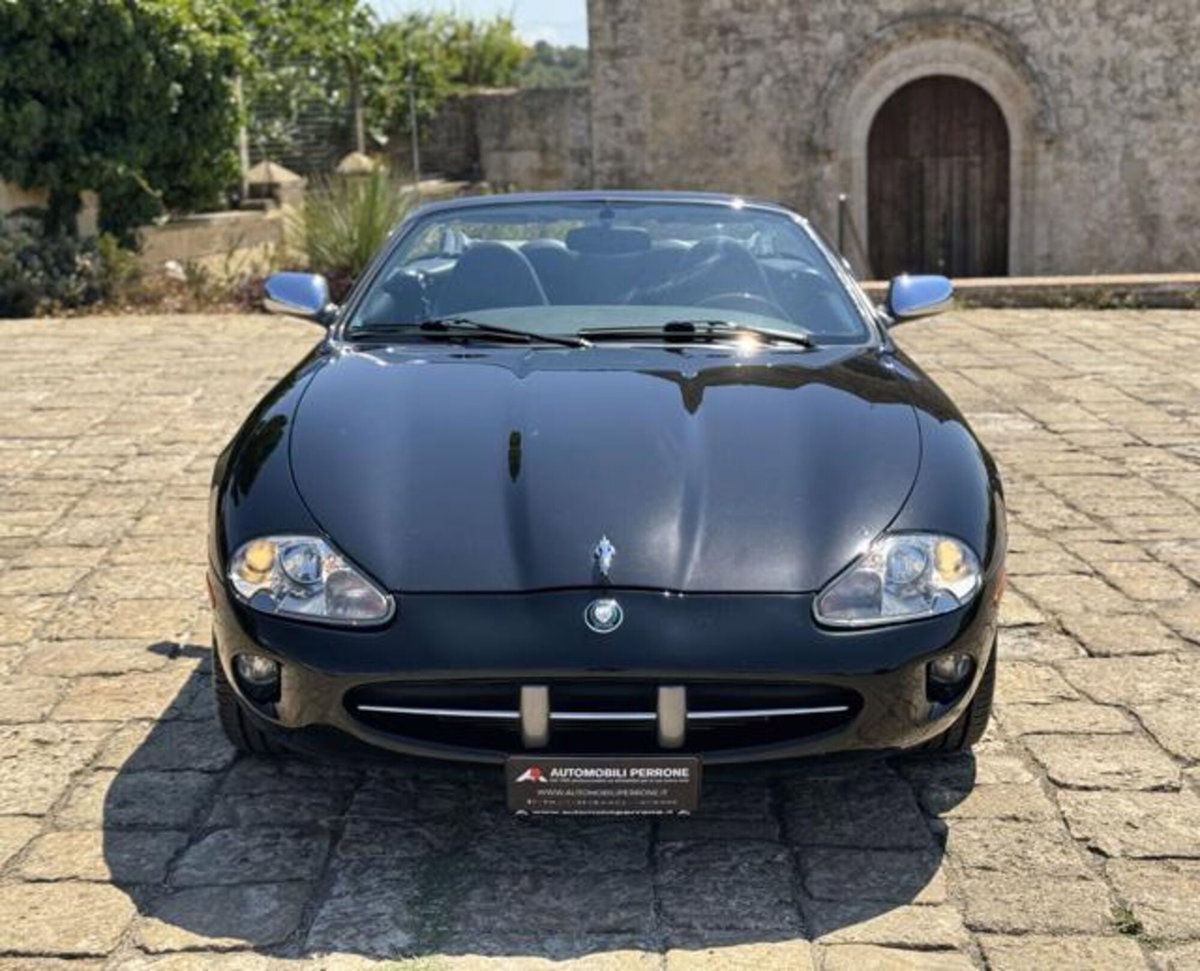 Jaguar XK8 4.0 Convertibile (17)