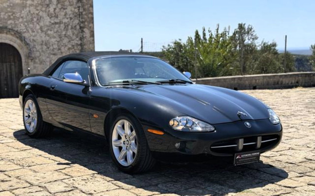 Jaguar XK8 4.0 Convertibile (18)