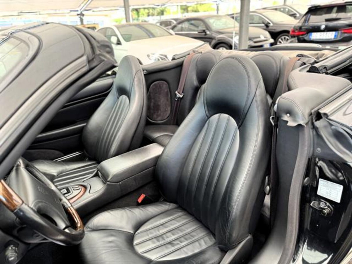 Jaguar XK8 4.0 Convertibile (8)