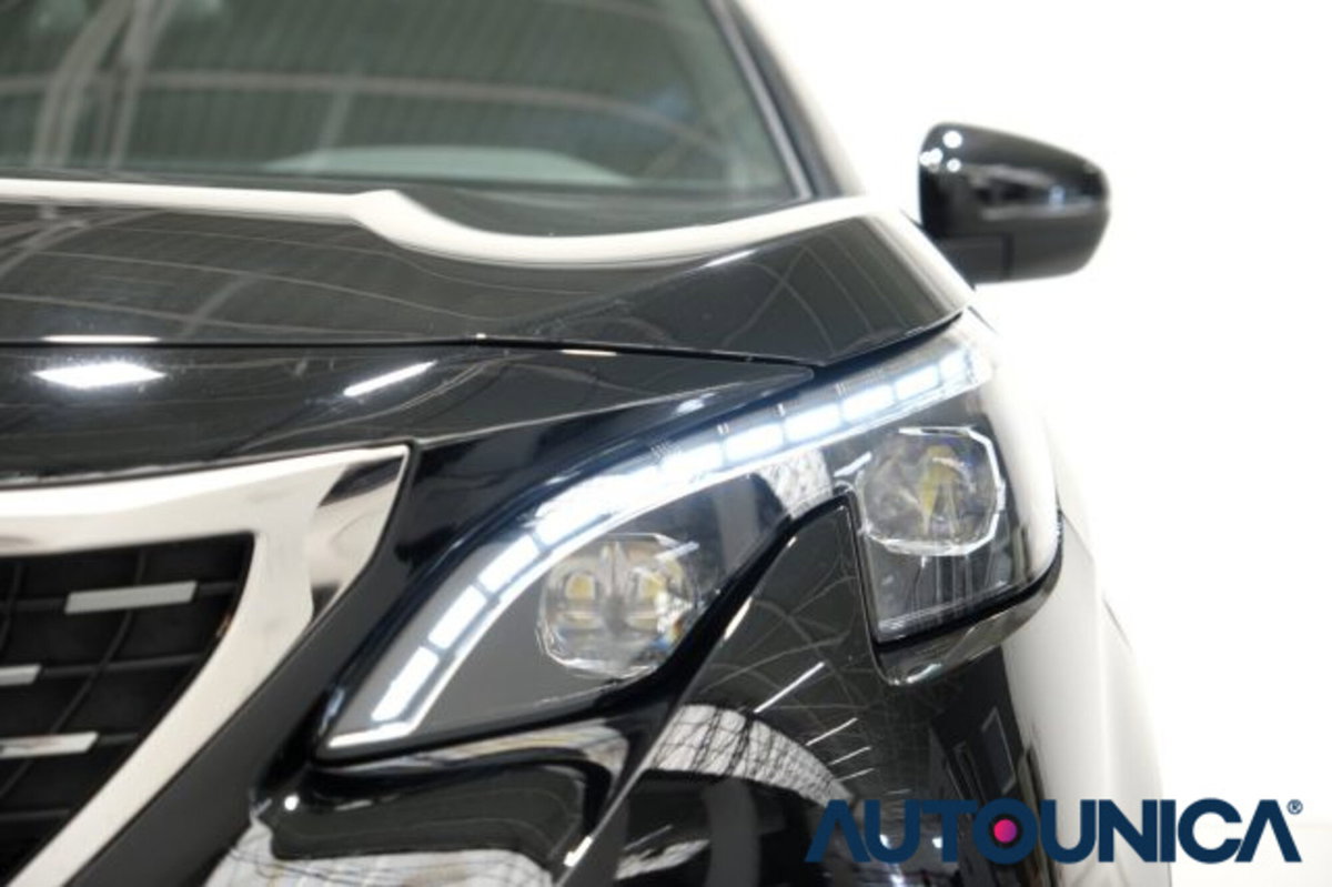 Peugeot 3008 PureTech Turbo 130 S&S EAT8 GT Line (13)