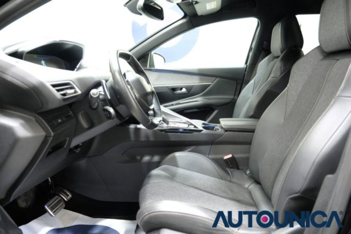 Peugeot 3008 PureTech Turbo 130 S&S EAT8 GT Line (20)
