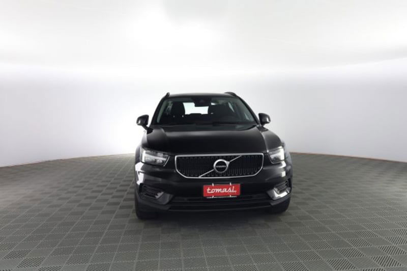 Volvo XC40 T2 Geartronic Momentum Core