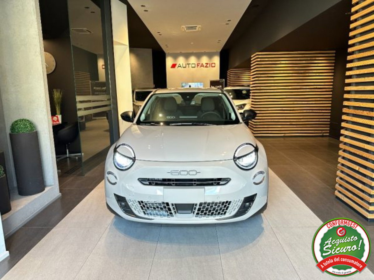 Fiat 600 1.2 hybrid Icon 110cv auto