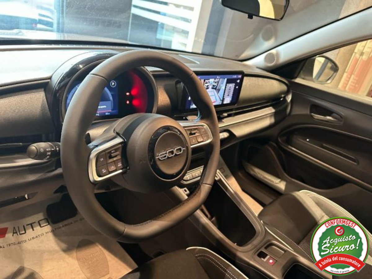 Fiat 600 1.2 hybrid Icon 110cv auto (10)