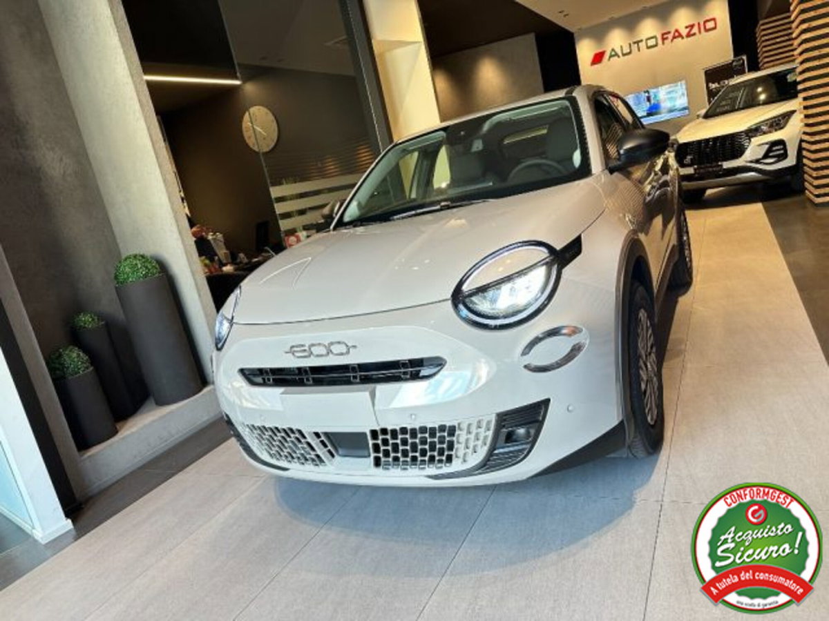 Fiat 600 1.2 hybrid Icon 110cv auto (2)