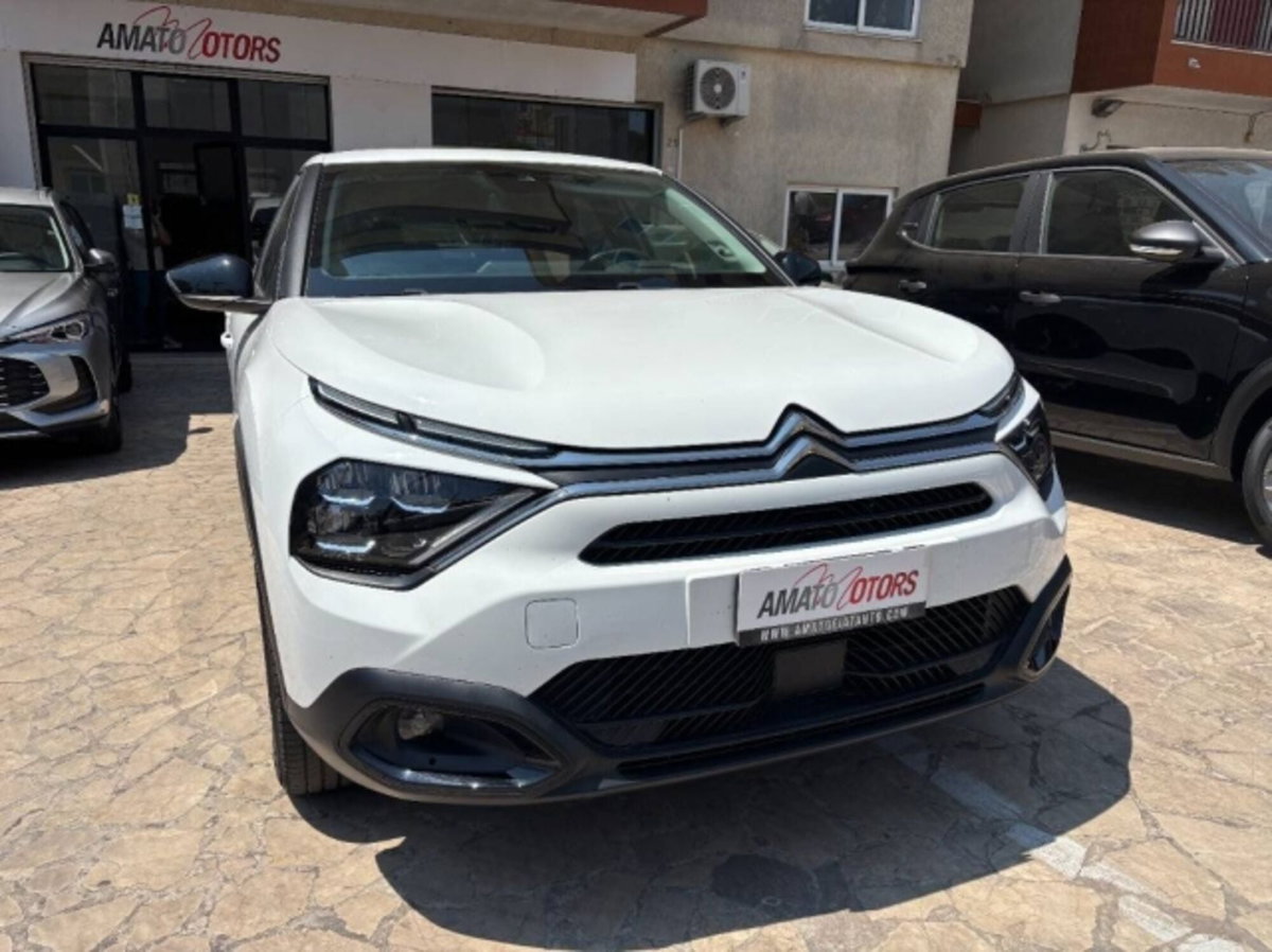 Citroen C4 PureTech 130 S&S Shine (4)