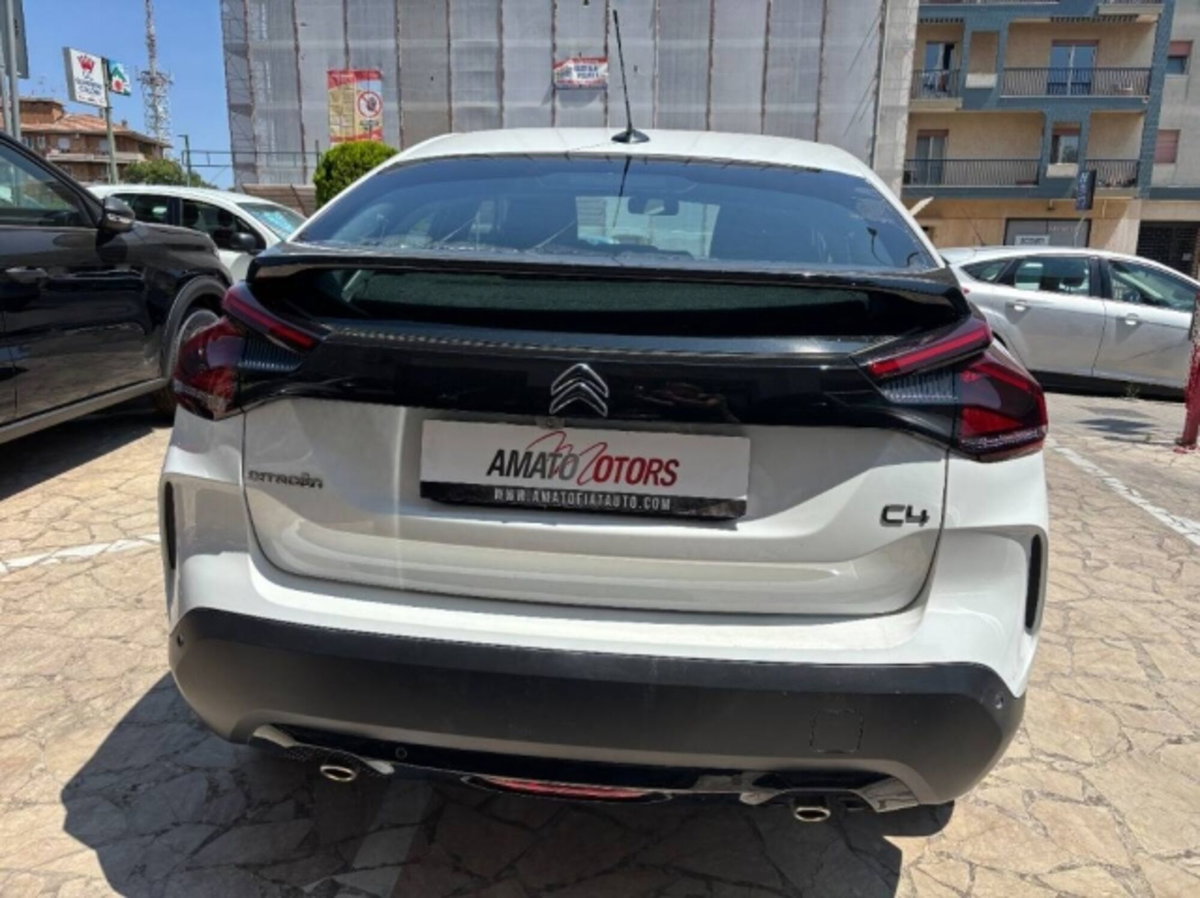 Citroen C4 PureTech 130 S&S Shine (7)