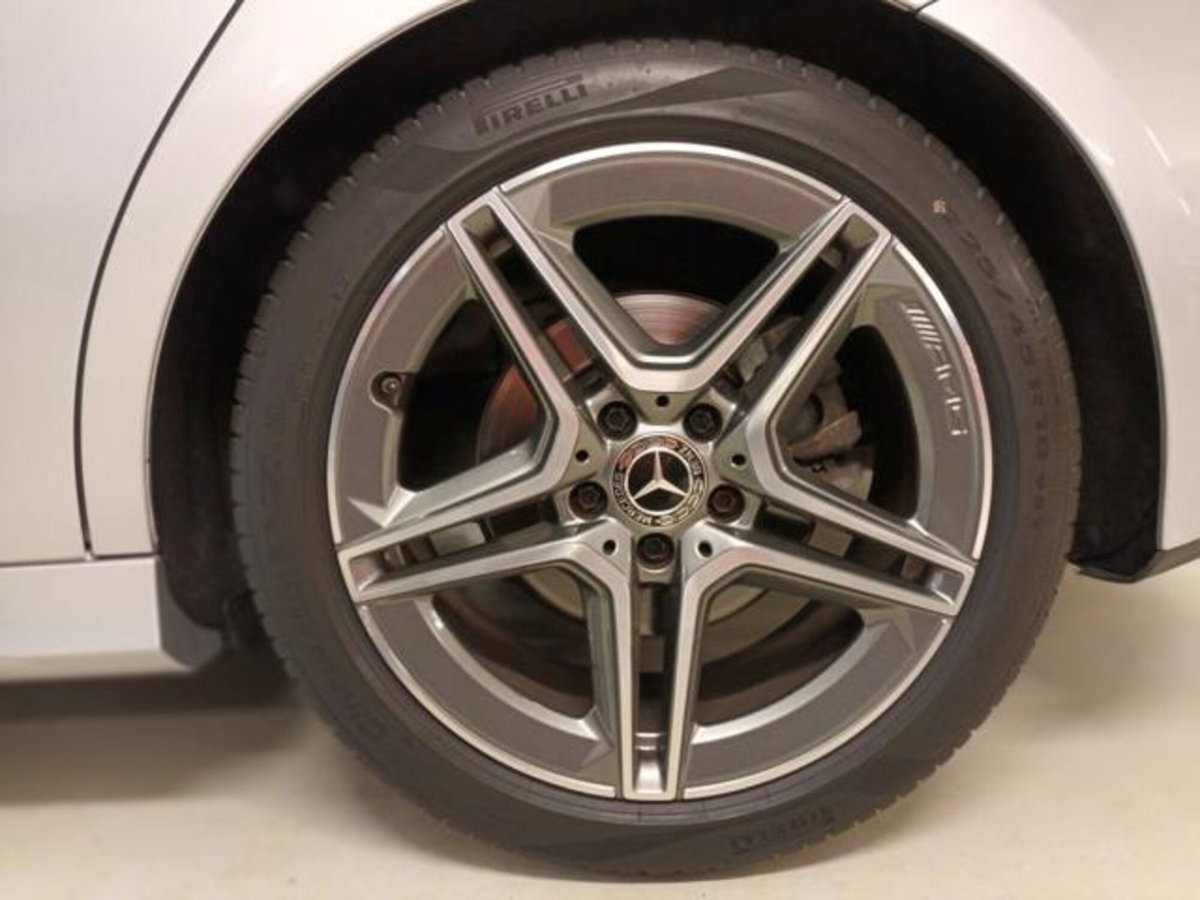 Mercedes-Benz Classe A Sedan 250 Automatic 4p. Premium (14)
