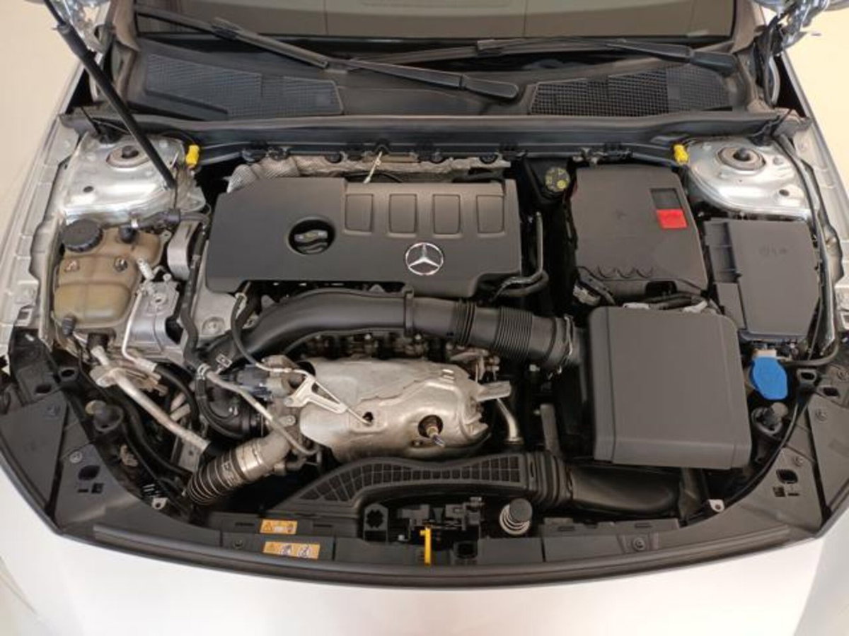 Mercedes-Benz Classe A Sedan 250 Automatic 4p. Premium (15)