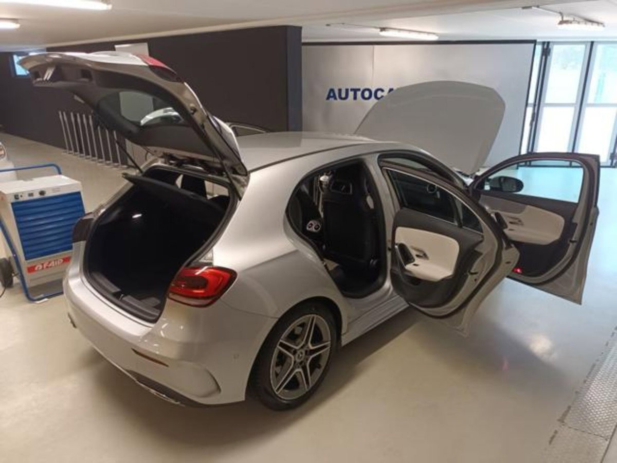 Mercedes-Benz Classe A Sedan 250 Automatic 4p. Premium (16)