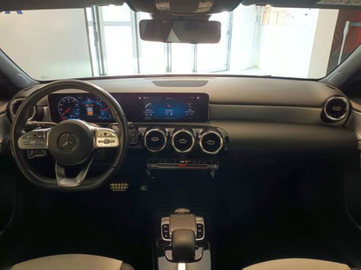 Mercedes-Benz Classe A Sedan 250 Automatic 4p. Premium (3)