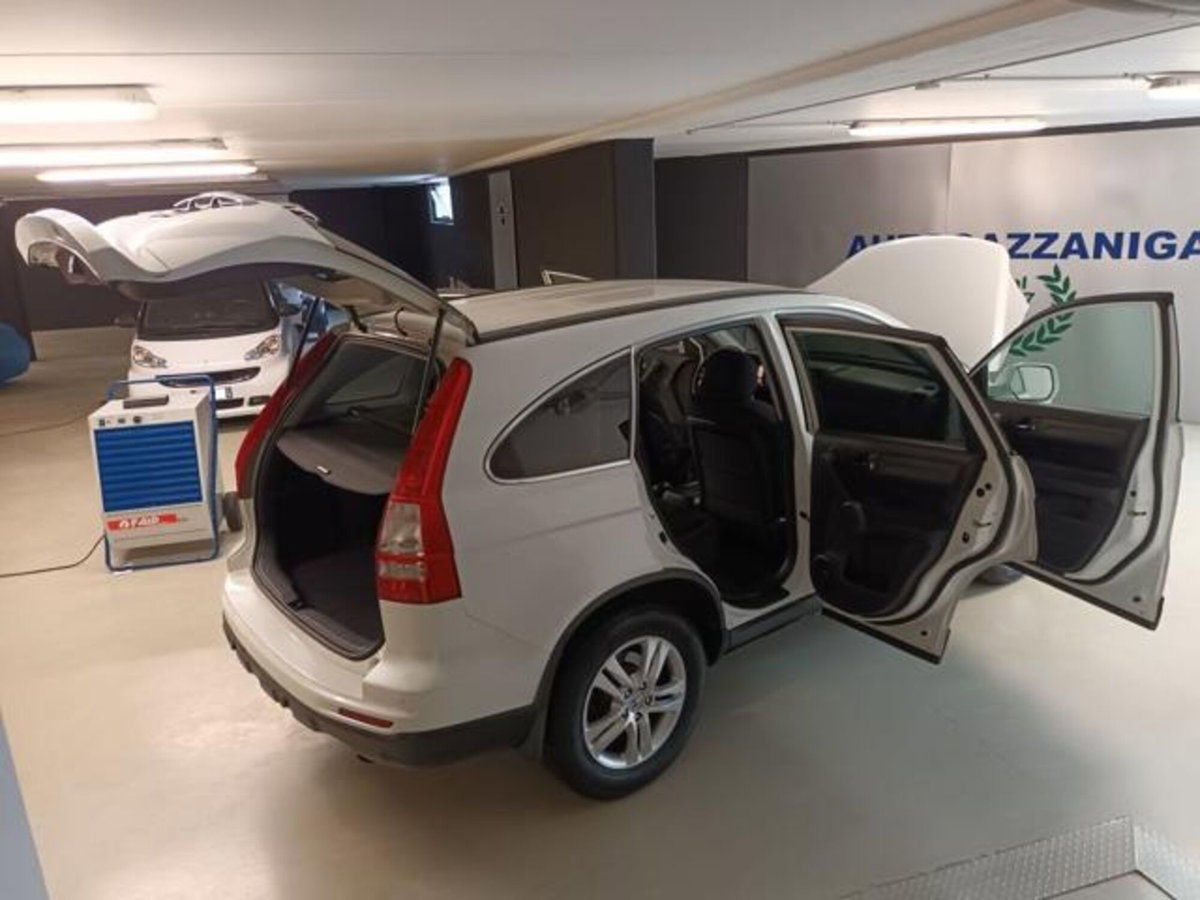 Honda CR-V 2.2 i-DTEC Elegance AT Ed Esclusiva (17)