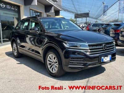 Volkswagen Touareg 3.0 V6 tdi scr R-Line 231cv auto usata