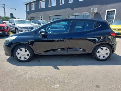 Renault Clio 1.2 75CV 5 porte Live usata