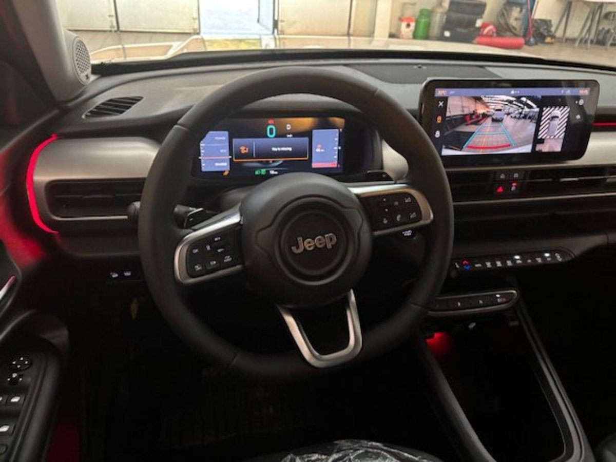 Jeep Avenger 1.2 turbo Summit fwd 100cv (14)