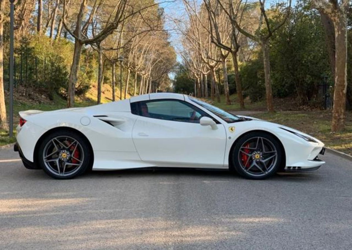 Ferrari F8 Spider F8 Spider (6)