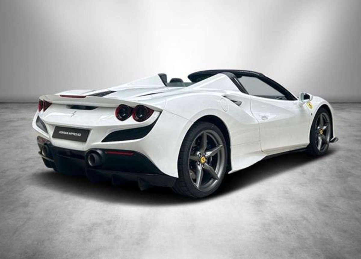 Ferrari F8 Spider F8 Spider (3)