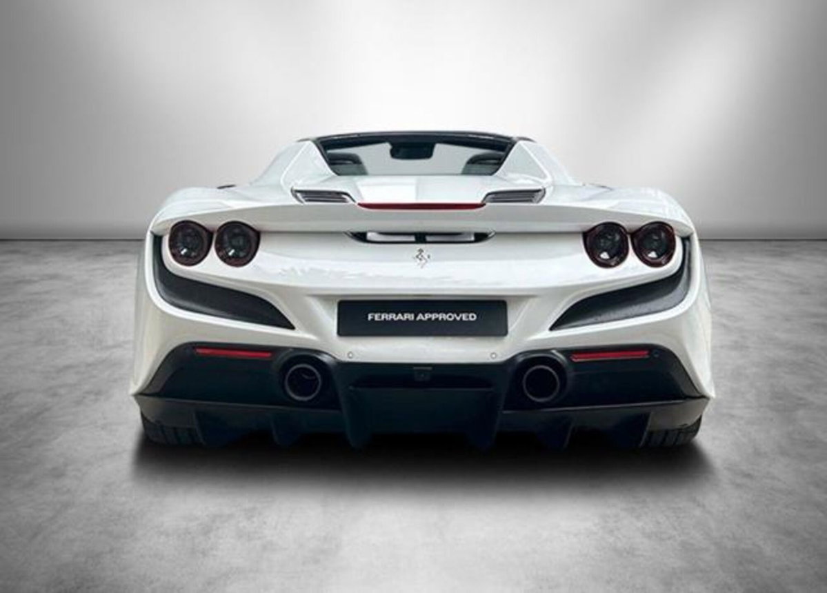 Ferrari F8 Spider F8 Spider (5)
