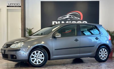 Volkswagen Golf 1.6 16V FSI 5p. Sportline usata